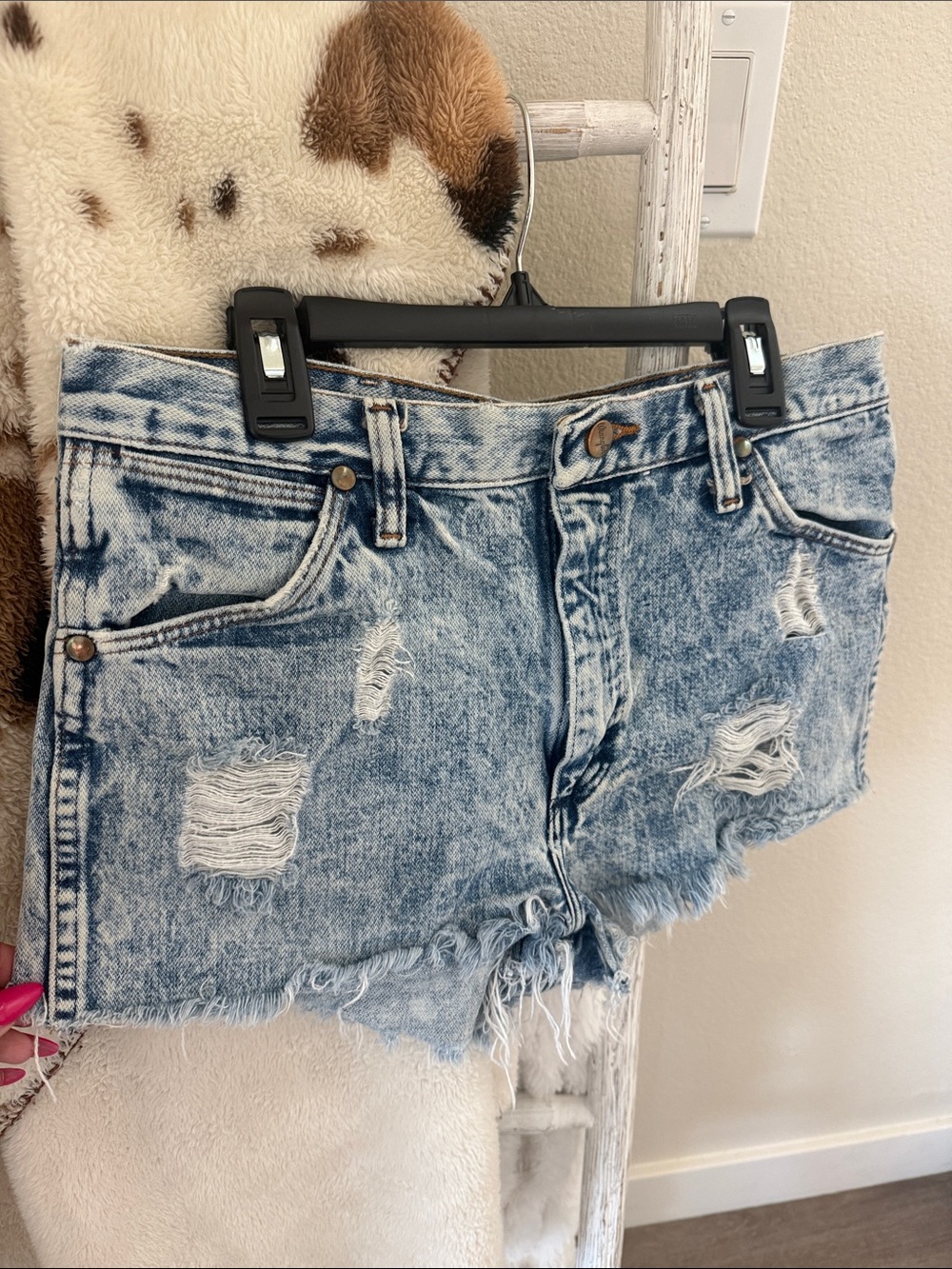 Wrangler Acid Wash Blue Denim Jean Shorts - Picture 2 of 8